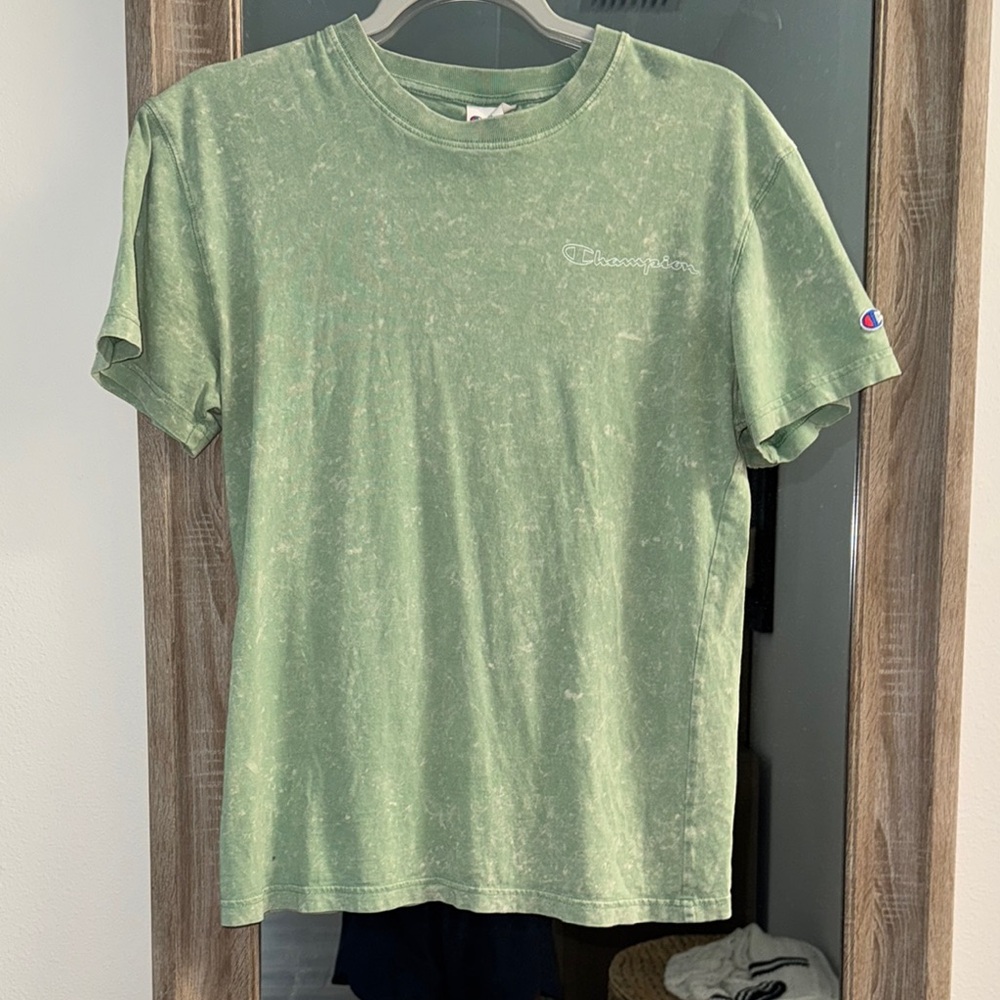 Champion vintage wash tee size small